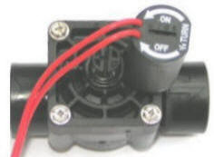 Das Hunter Elektro - Magnetventil PGV-101-GB hat eine integrierte Durchflussregulierung.